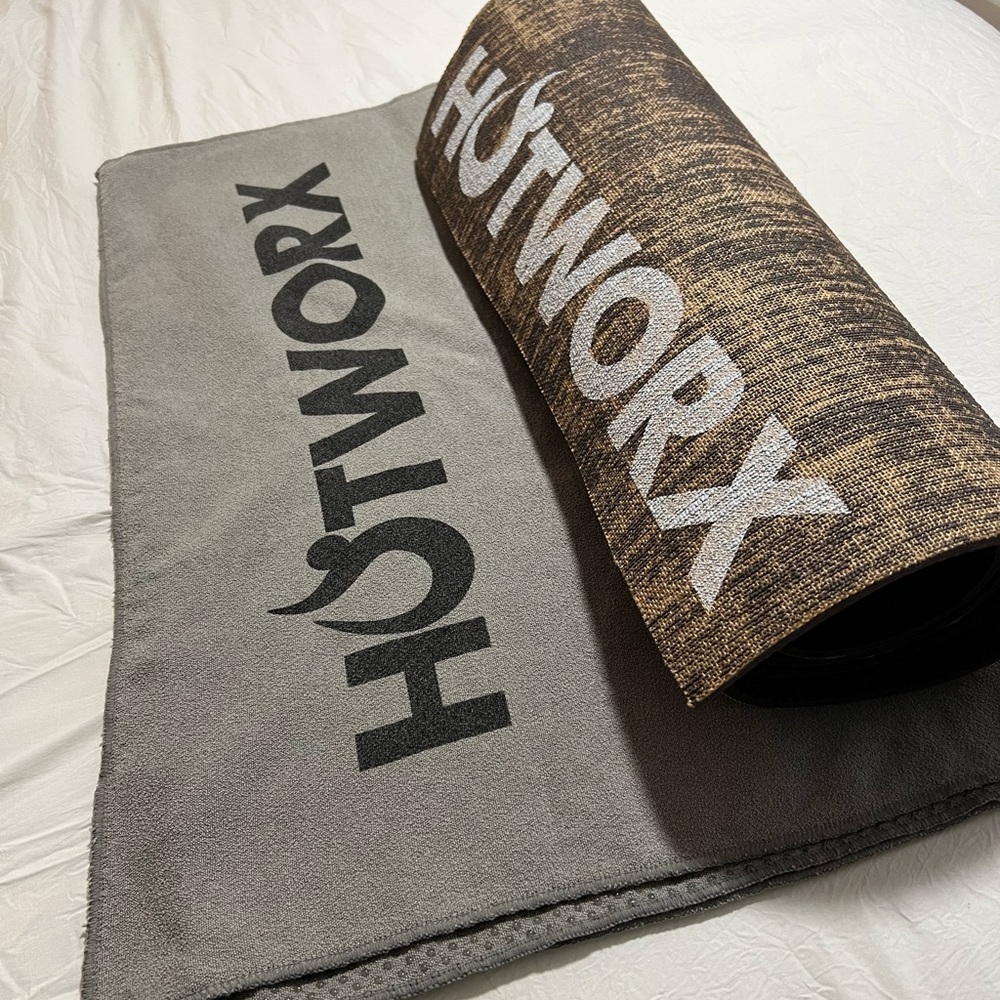 HOT WORX MAT AND TOWEL